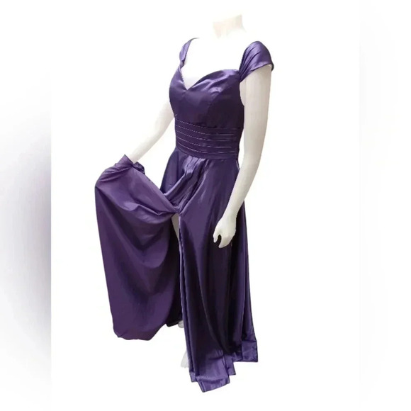 Witness of Love NWT Plum/Purple Maxi Sleeveless Corset Dress Size 14 - Picture 1 of 11